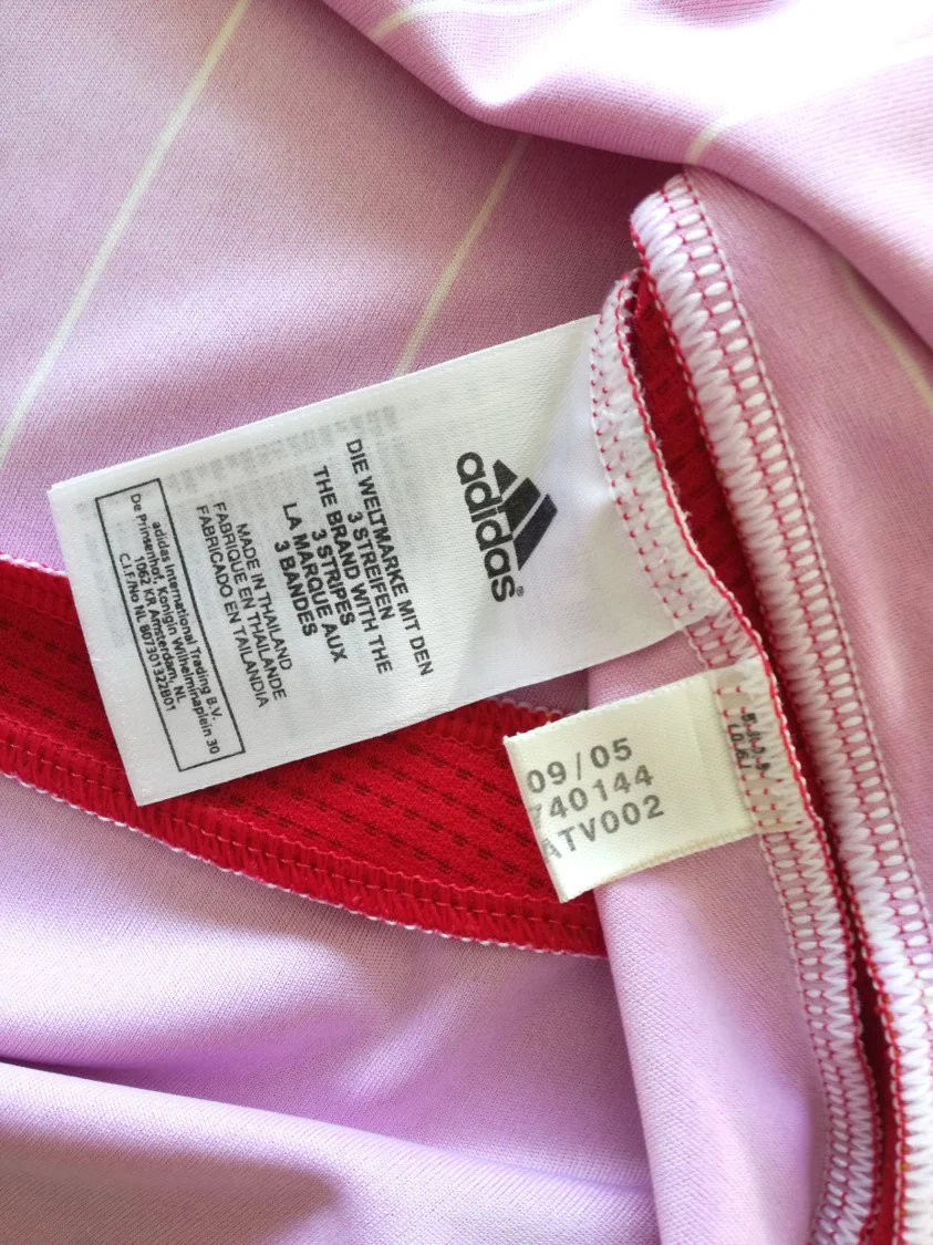 2005 Spain Home World Cup Qualifier Football Shirt Luis Garcia #10 (S) - Image 4