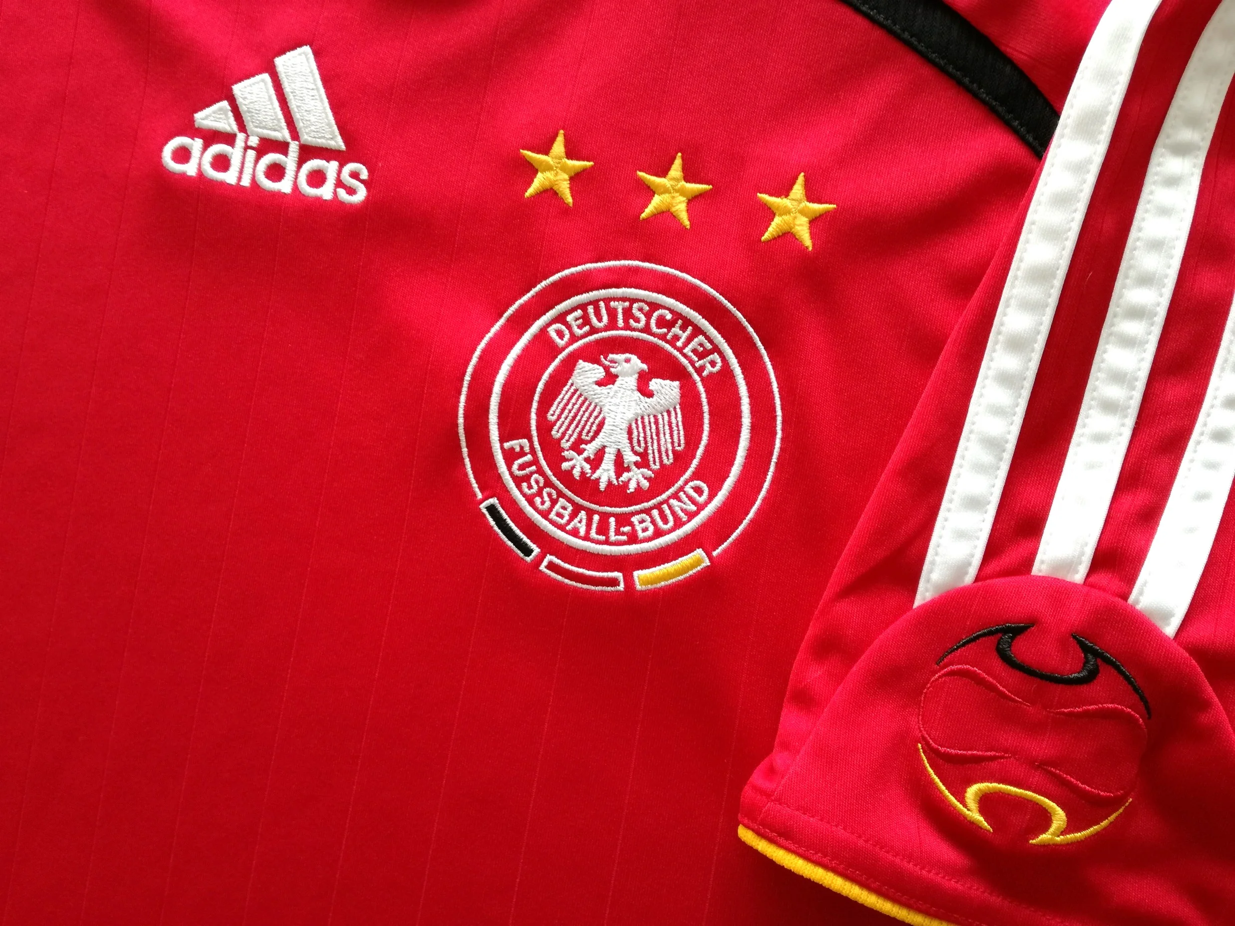 2006/07 Germany Away Football Shirt Podolski #20 (Youth) - Image 6