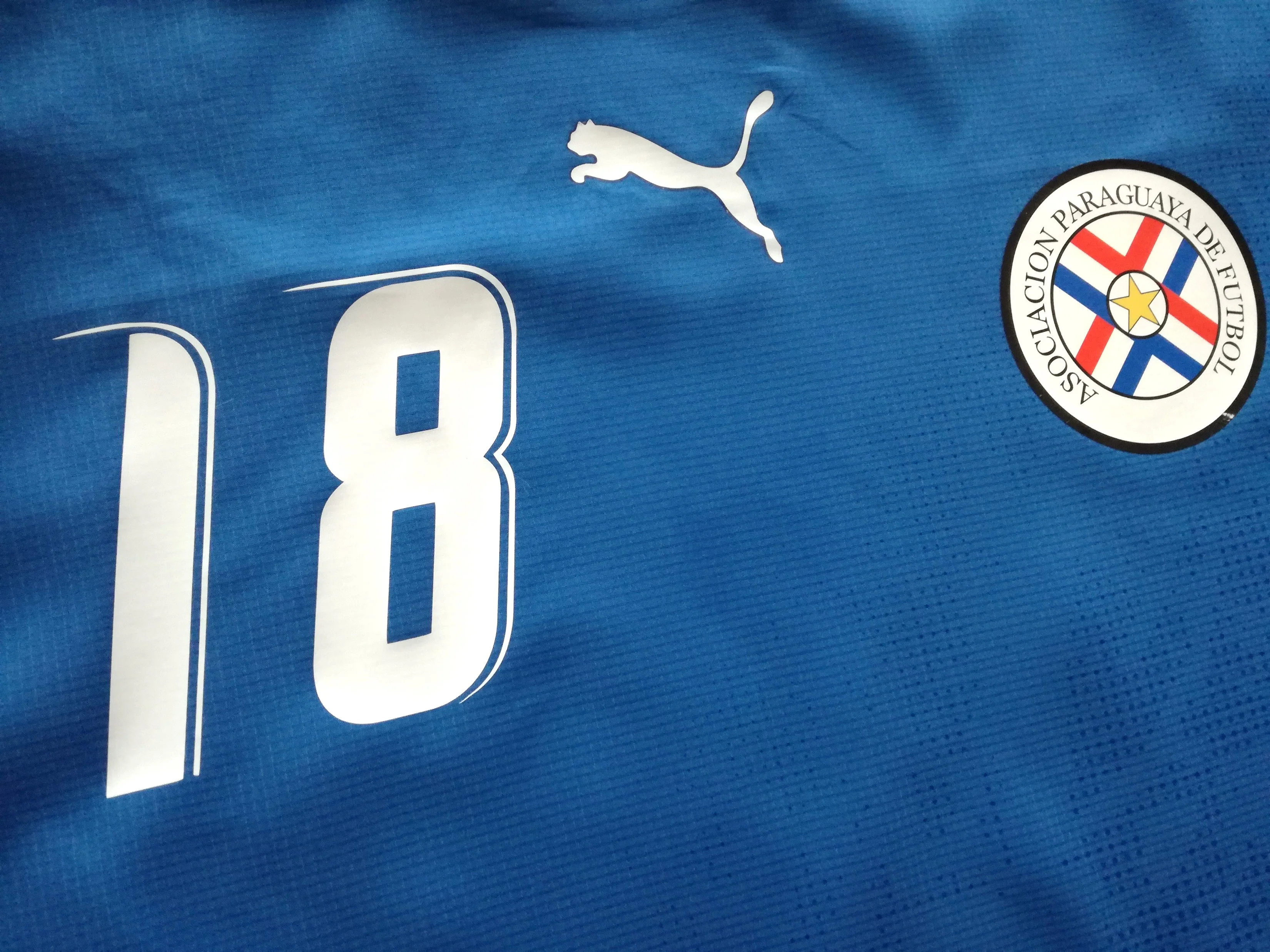 2006 Paraguay Away World Cup Player Issue Football Shirt. N. Valdez #18 (L) - Image 5